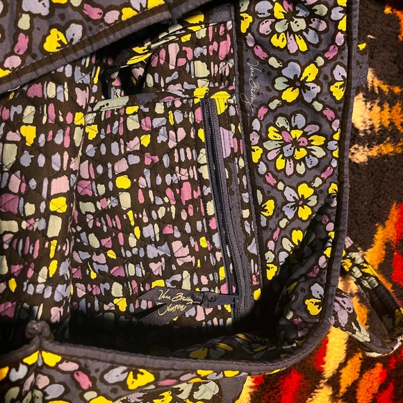 Vera Bradley large bag - Picture 2 of 4